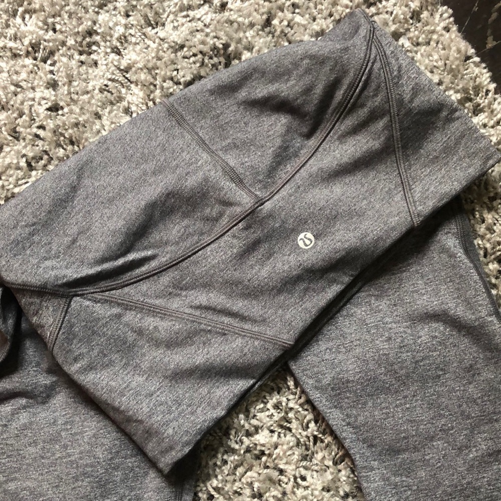 Lululemon crops - Picture 5 of 5